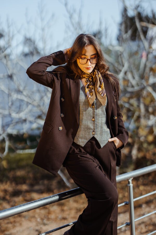 1Z4A5736 Blazer Croisé & Pantalon Large – Marron Chocolat Noir – Nouvelle Collection Noblesse