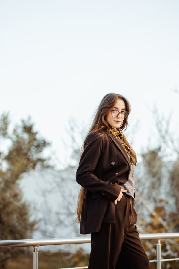 1Z4A5773 Blazer Croisé & Pantalon Large – Marron Chocolat Noir – Nouvelle Collection Noblesse