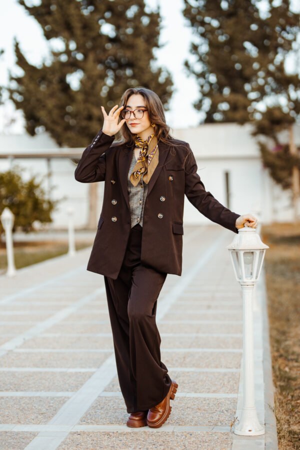 1Z4A5799 Blazer Croisé & Pantalon Large – Marron Chocolat Noir – Nouvelle Collection Noblesse