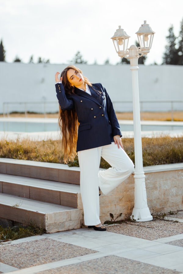 1Z4A6131 Blazer Croisé-Bleu Marine & Pantalon Large – Blanc : Collection Noblesse