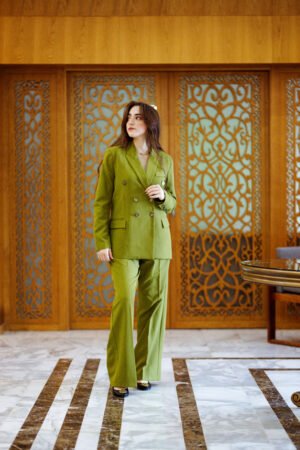Blazer Croisé & Pantalon Large – Vert Olive– Collection Noblesse