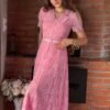 Robe Midi en Dentelle Guipure  Rose avec Boutons Diamond