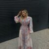 Robe longue fluide imprimé floral pastel – élégance bohème raffinée